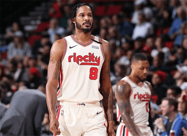  艾顿制霸禁区筑起禁飞区，开拓者篮板劣势惨败掘金